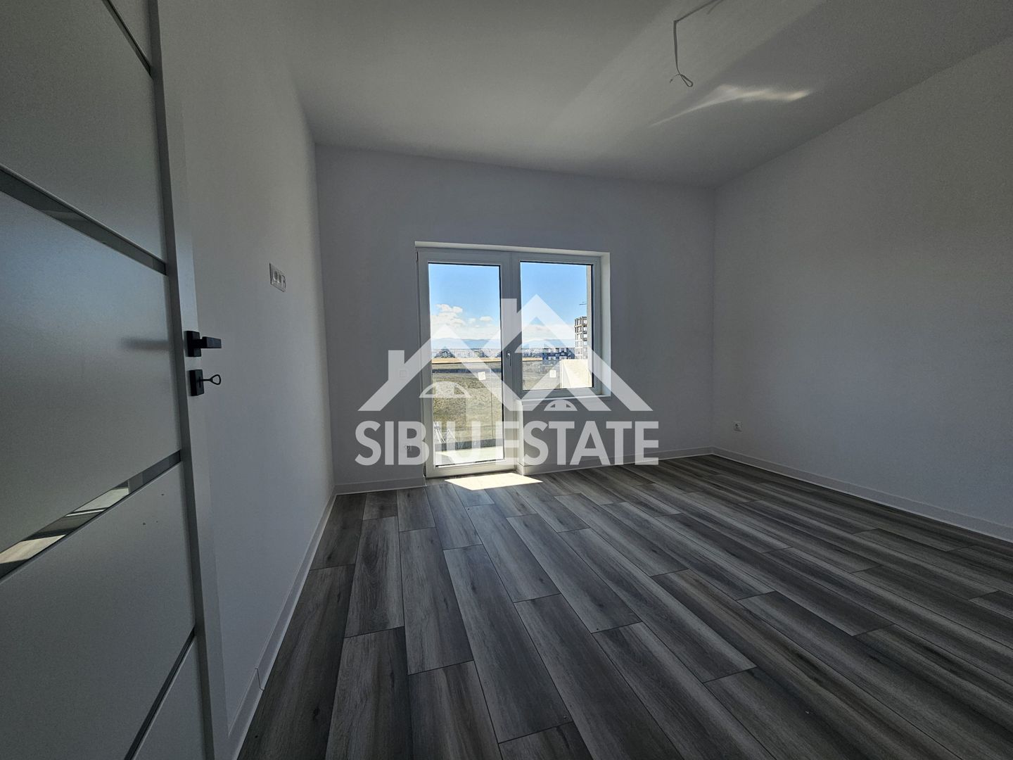 Apartament 3 camere LA CHEIE - Poză 11