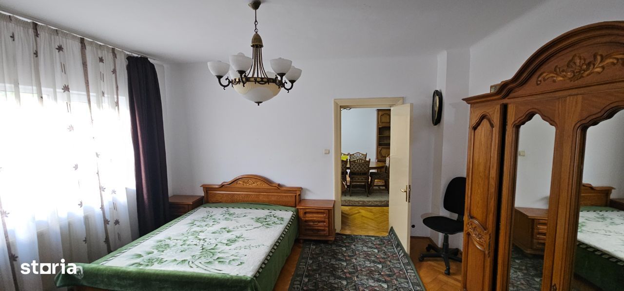 Vila P+1 Piața Muncii , strada Orzari, apartament cu 3 camere la Parer - Poză 8
