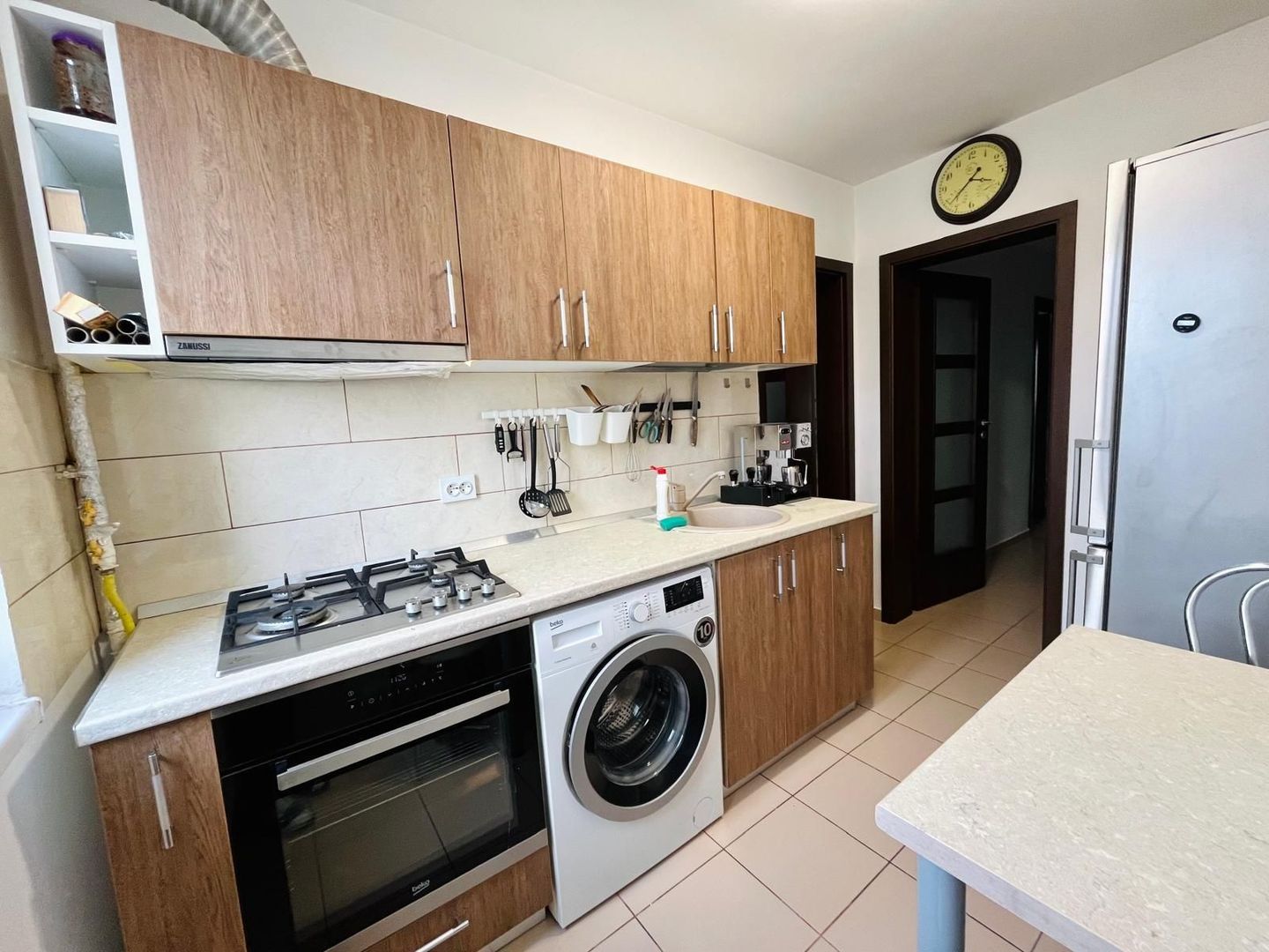 De vanzare apartament 2 camere Drumul Taberei - Poză 6