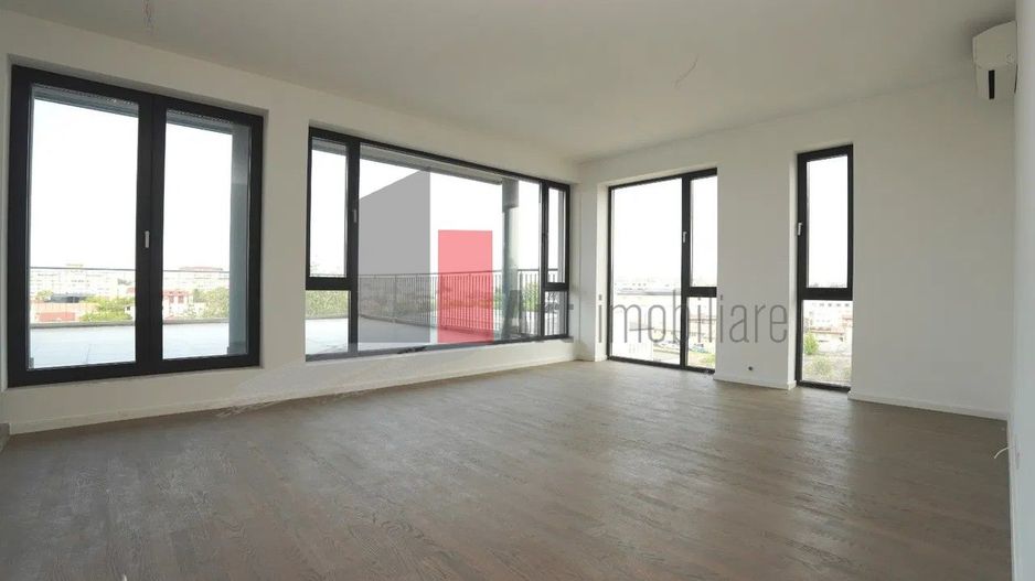 Penthouse NERVA TRAIAN-adiacent, VIEW PANORAMIC, NELOCUIT - Poză 1
