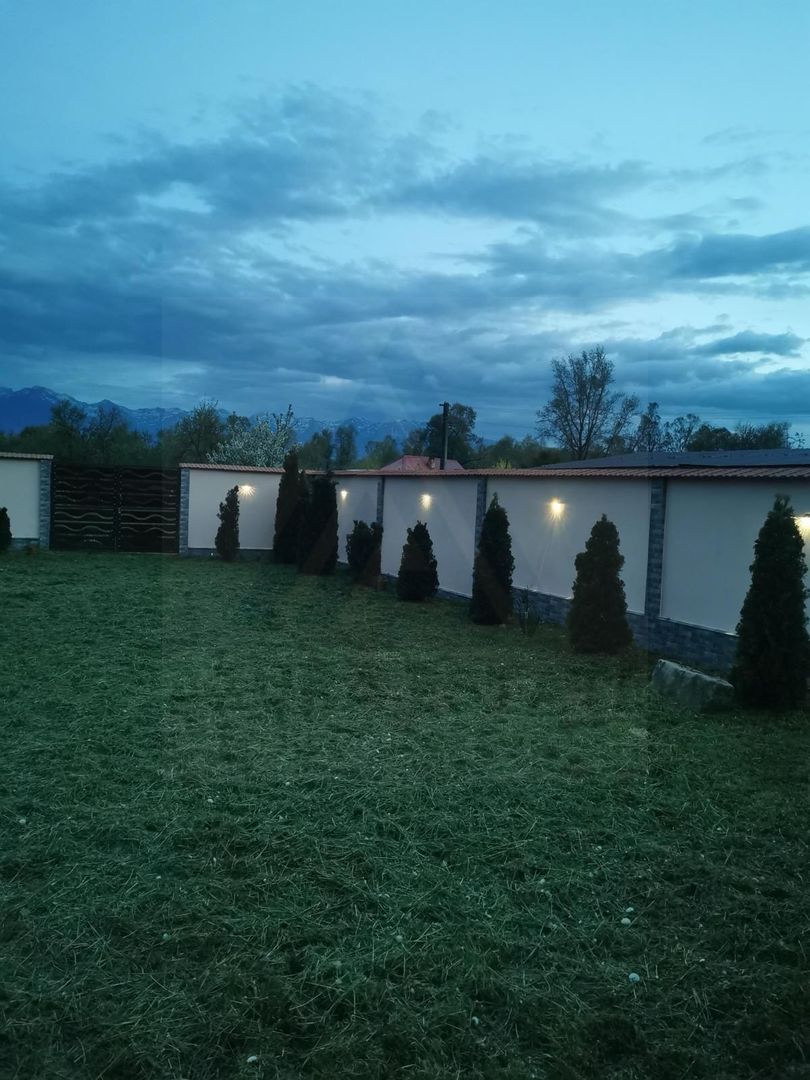 Casa individuala cu garaj 60 mp si teren+gradina 2650 mp in Porumbacu - Poză 10
