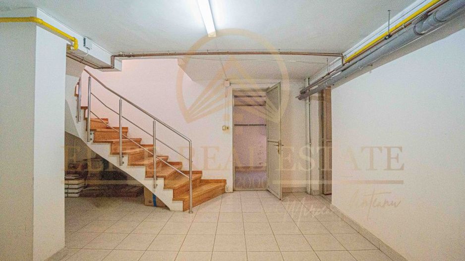 Vila premium ultracentrala, fara vecini, teren 377 mp, garaj! - Poză 46