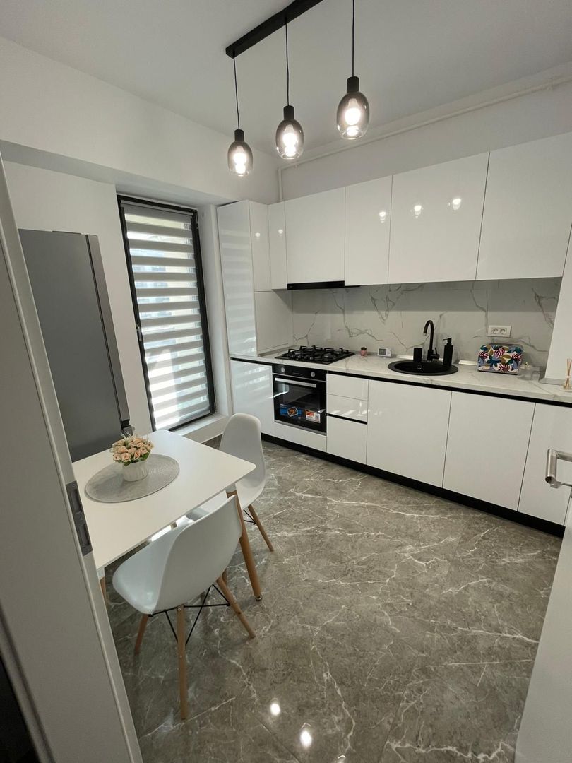 GARS. EXIGENT PLAZA, PRIMA INCHIRIERE, BLOC NOU, INCALZIRE PARDOSEALA - Poză 1