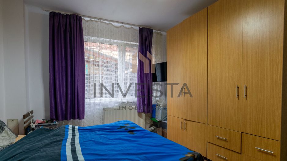 DE VANZARE CASA CU 4 CAMERE BUNA ZIUA - Poză 11