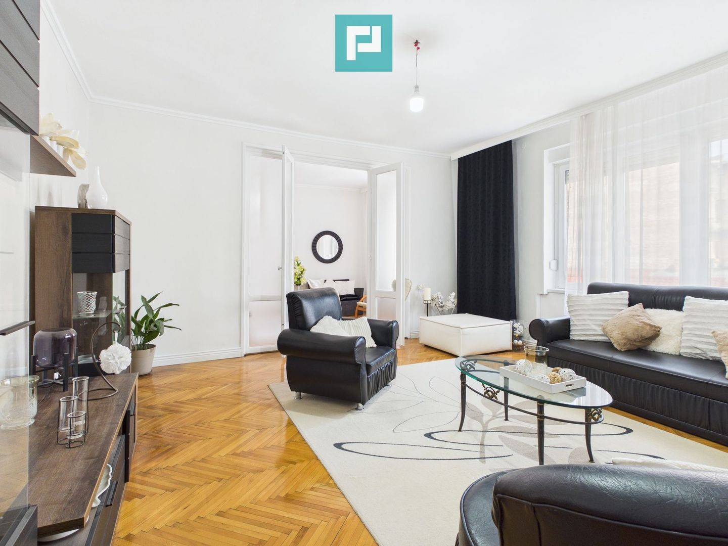 Apartament spațios în clădire ultracentrală - Poză 5