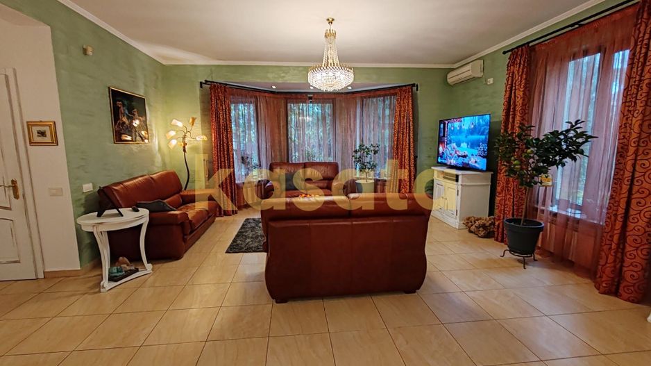 Vila care redefinește echilibrul între rafinament, spațiu și liniște - Poză 20