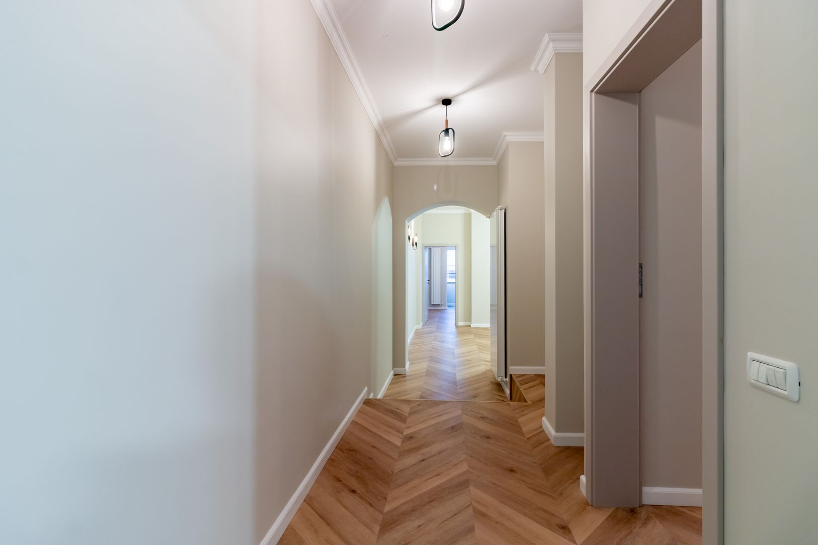 Închiriere 3 camere de lux în vilă, Intrarea în Parcul Carol, 90 mp - Poză 8
