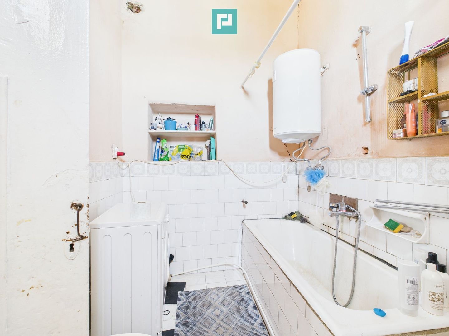 Casă cu Grădină Mare la 30 km de Timișoara - Poză 10