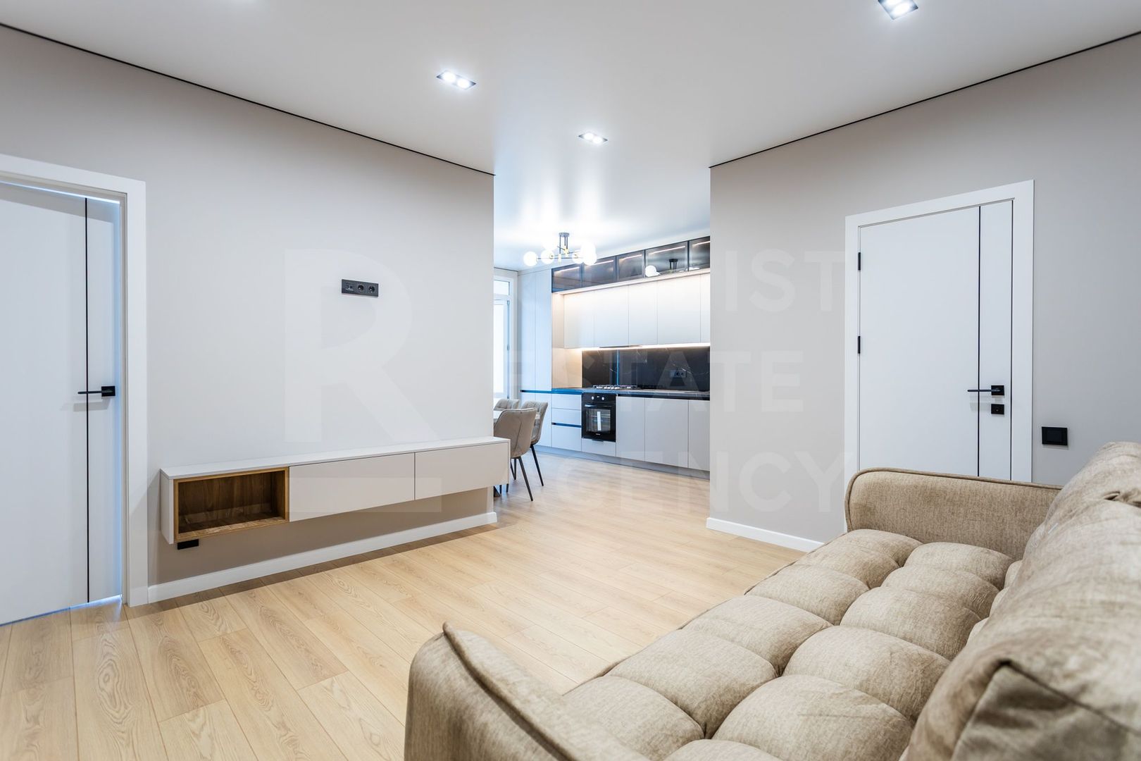 Vânzare, apartament, 2 camere, strada Nicolae Milescu Spătaru, Ciocana - Poză 8