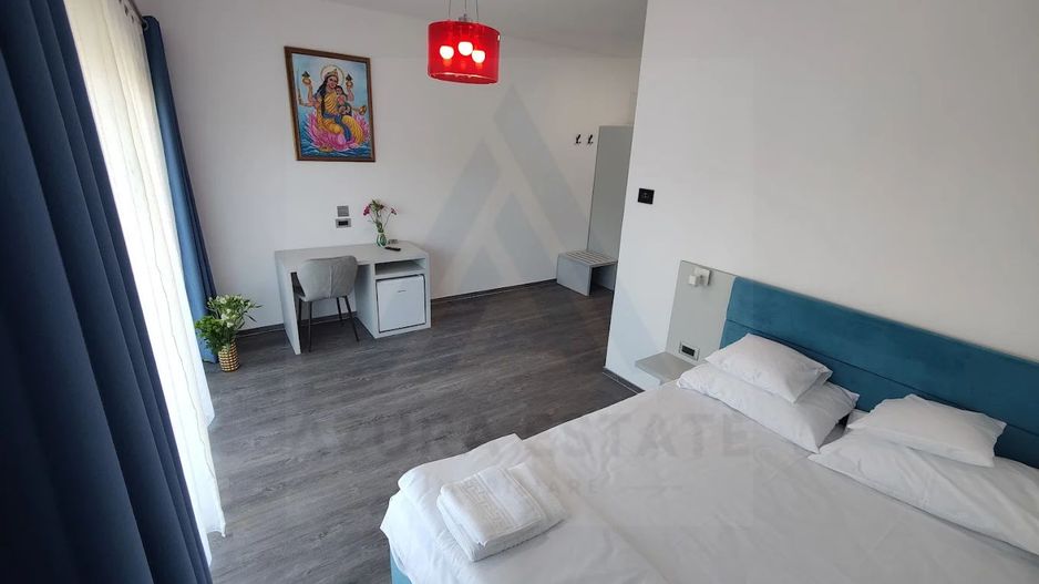 Pensiune 600 mp an 2023 si casa 130 mp teren 4600 mp zona V. Avrigului - Poză 7