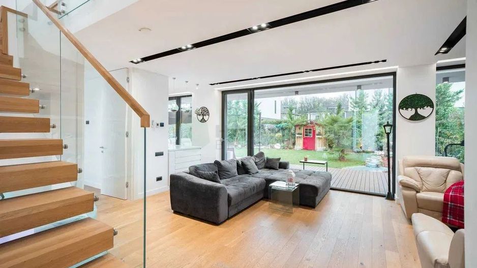 Vila care redefinește confortul – Design modern, vedere spre pădure Amber Garden - Poză 4