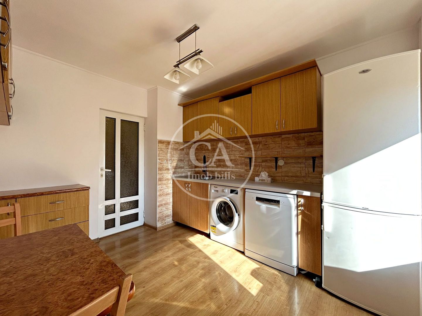 Apartament cu 3 camere de inchiriat in zona Piata Decebal, Oradea - Poză 7