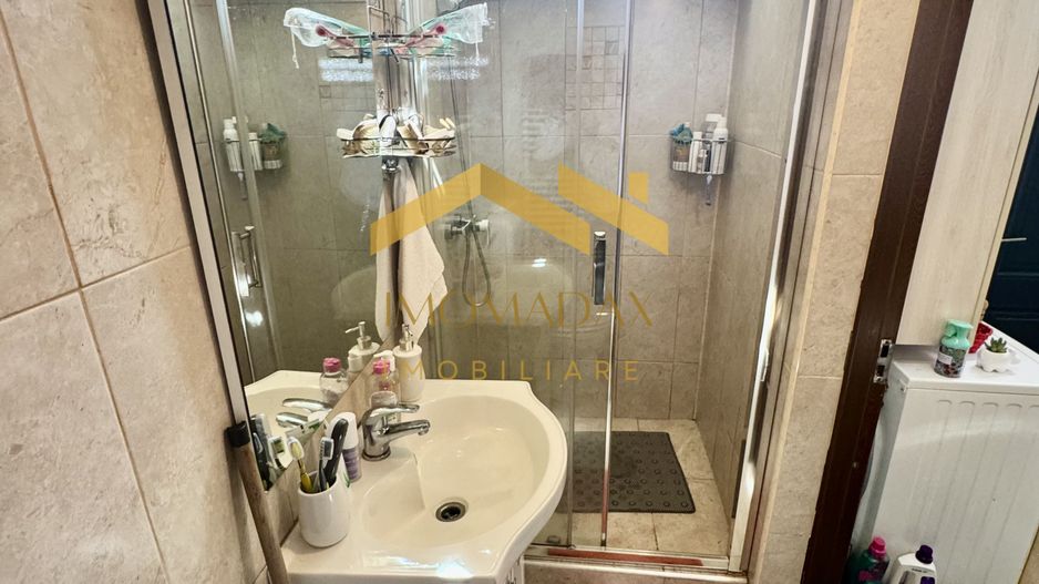 Lunei-Apartament 1 Camera-Centrala Proprie - Poză 12