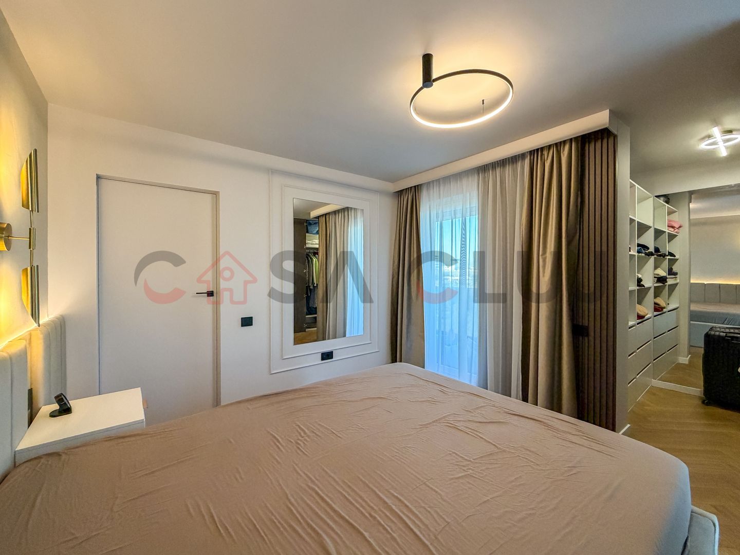 3 camere -cu view spre Baza Sportiva - Poză 10