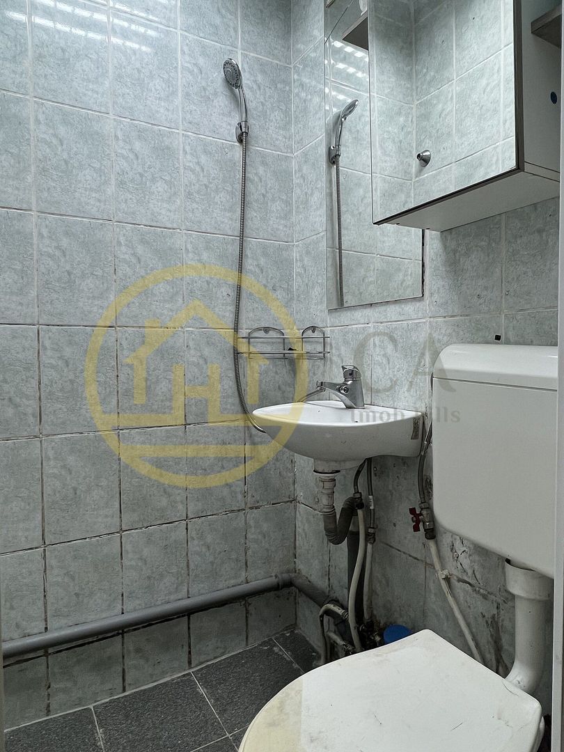 Garsoniera de vanzare zona Rogerius, Oradea - Poză 4