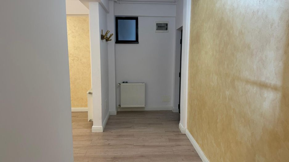 INCHIRIERE Apartament cu 3 camere in zona Aviatiei - Poză 5