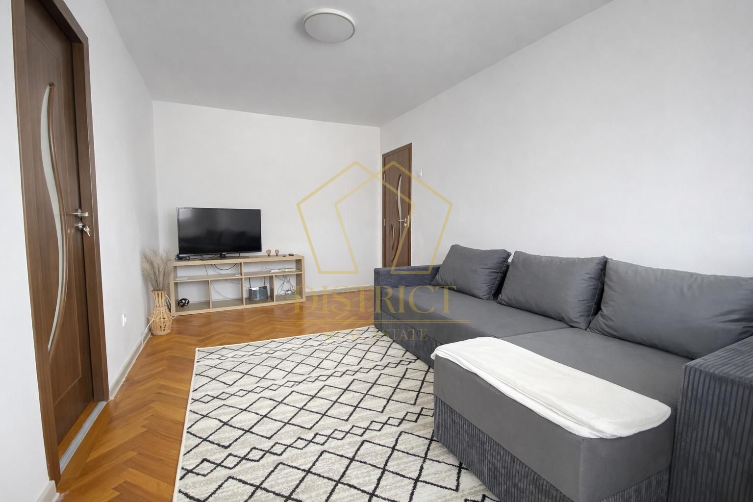 Apartament cu 2 camere | Olimpia-Stadion - Poză 1