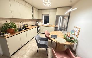 Apartament cu 3 camere decomandat | Etaj Intermediar | Piața Zorilor - Poză 2