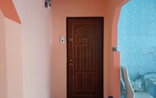 Apartament cu 3 camere, 2 băi, balcon și centrală proprie, zona Clăbuc - Poză 2
