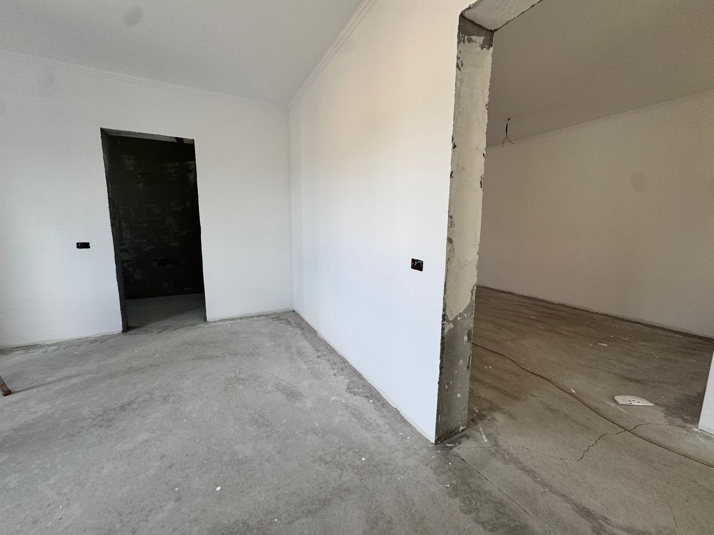 COMISION 0% | Jumatate De Duplex Pe Parter | 4 Camere | Sag | 90mp - Poză 5