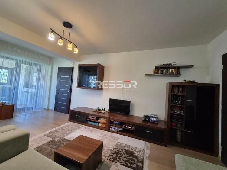 Apartament 4 camere, renovat integral, Tomis Nord – disponibil imediat - Poză 2