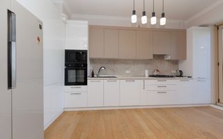 Chirie, apartament, 3 camere, bd. Ştefan cel Mare şi Sfînt, Centru - Poză 4