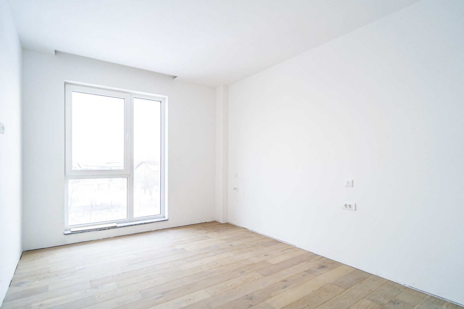 Strada Ghidigeni, zona Raul Doamnei, 3 camere, bloc nou, 2 bai, DOAR PLATA CASH - Poză 8