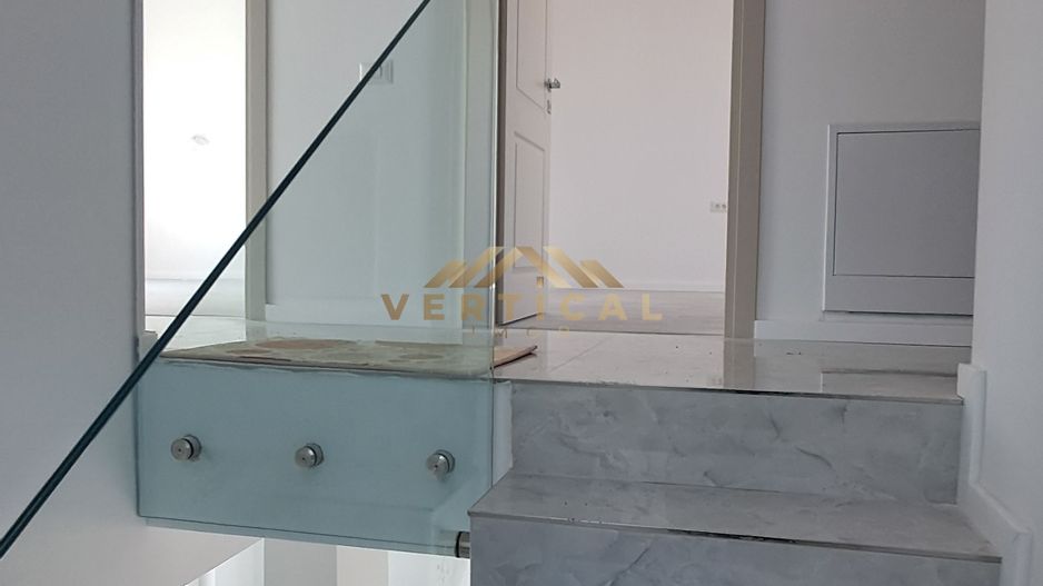 Casă Parter + Etaj cu 3 dormitoare, 3 bai, Berceni/Vidra - Poză 3