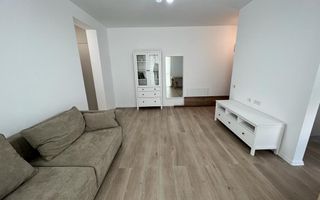 Mobilat si utilat. Vedere la padure. Parcare cu bariera - Poză 2