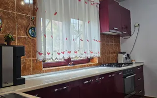 Casa- Str Tismana, zona Spitalul nr 1 - Poză 11