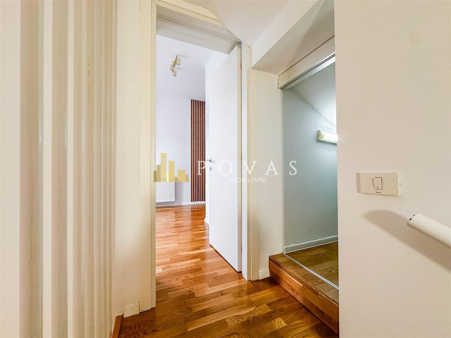 Vanzare Casa 5 Camere Pipera Rond OMV - Poză 23