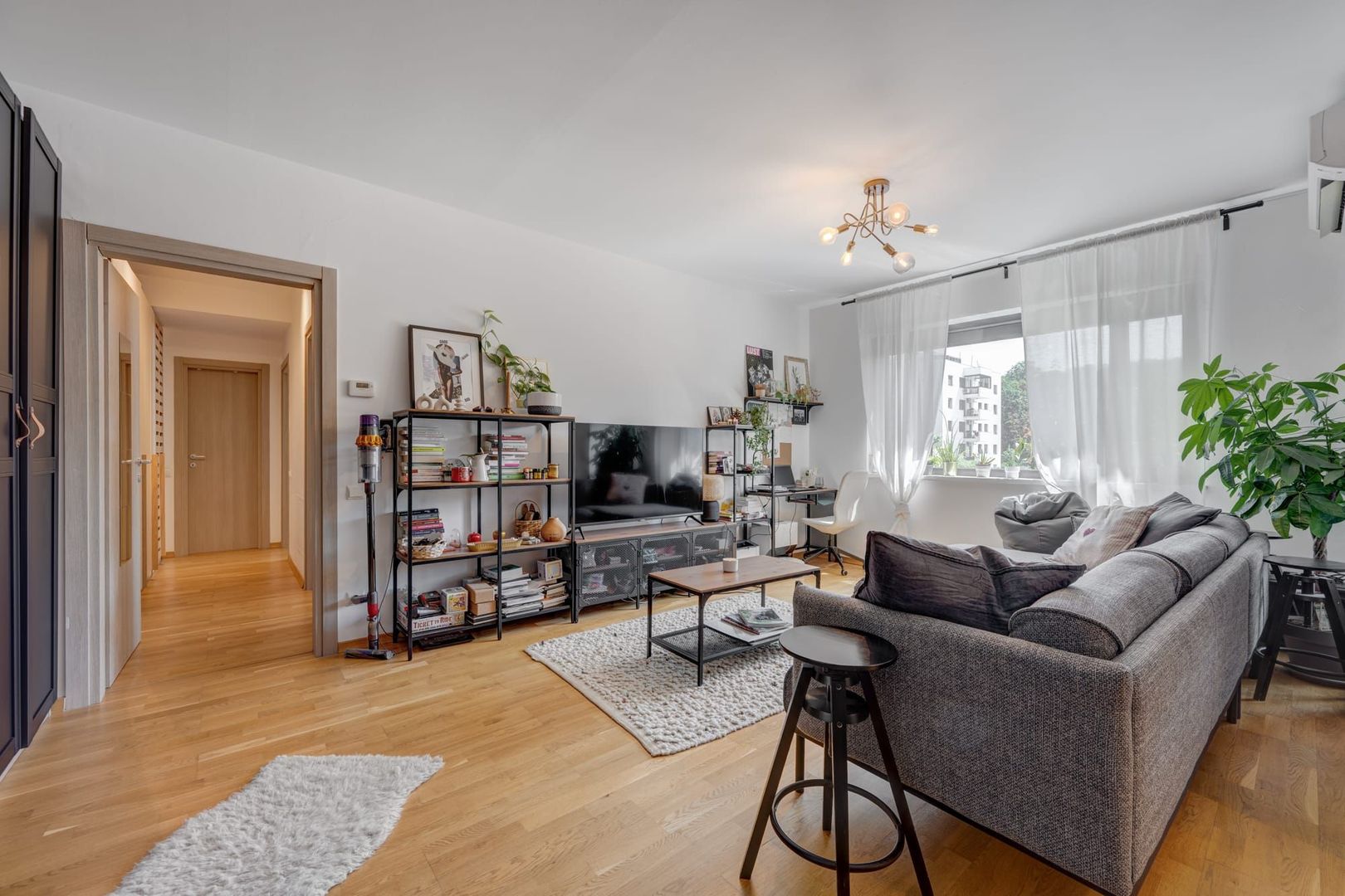 Apartament mobilat si utilat langa padurea Baneasa - Poză 5