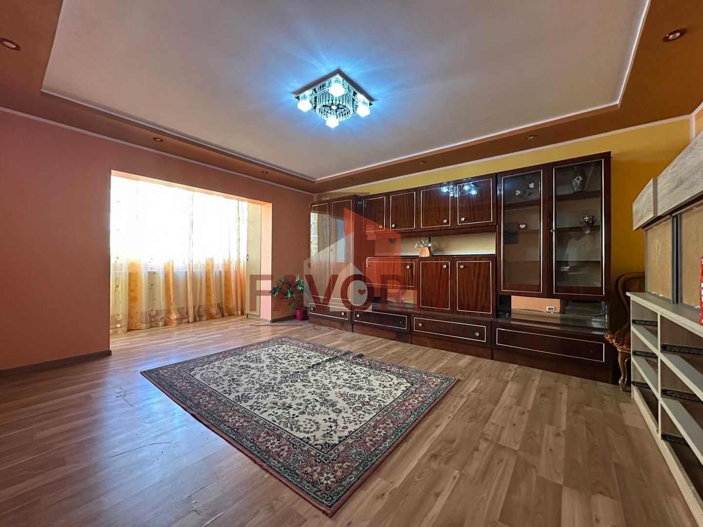 3 camere | etaj 2 | centrala proprie | zona excelenta | - Poză 1
