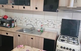 Garsonieră decomandată, etaj parter- Astra - Poză 5