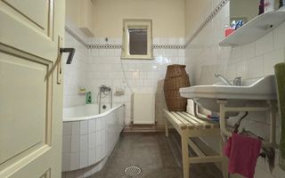 Zona Caraiman, Târgoviște! Casă de vânzare - Poză 11