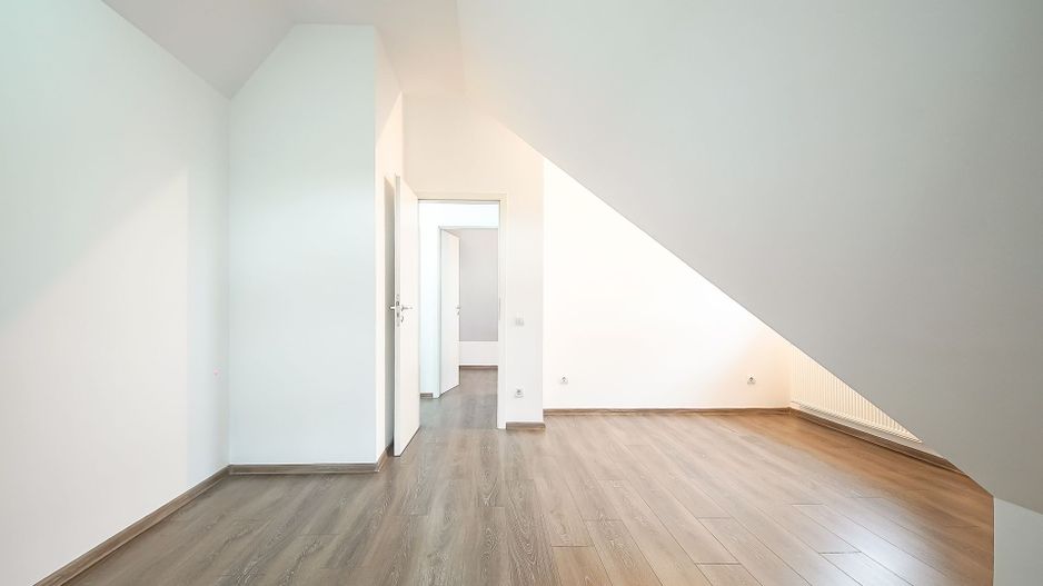 Apartament 4 camere pe două niveluri | 118 mp utili |  Râșnov - Poză 12