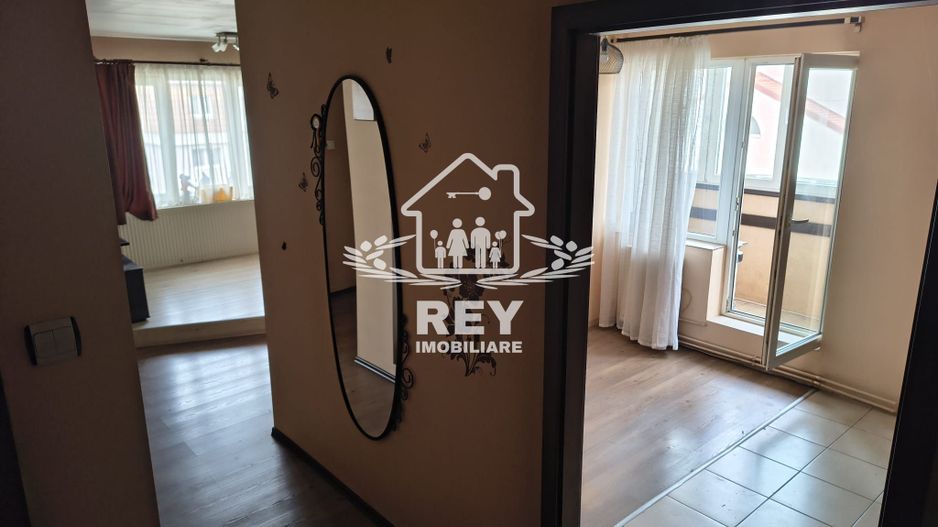 Apartament la mansardă M1+M2  / 3 camere / Terezian - Poză 5