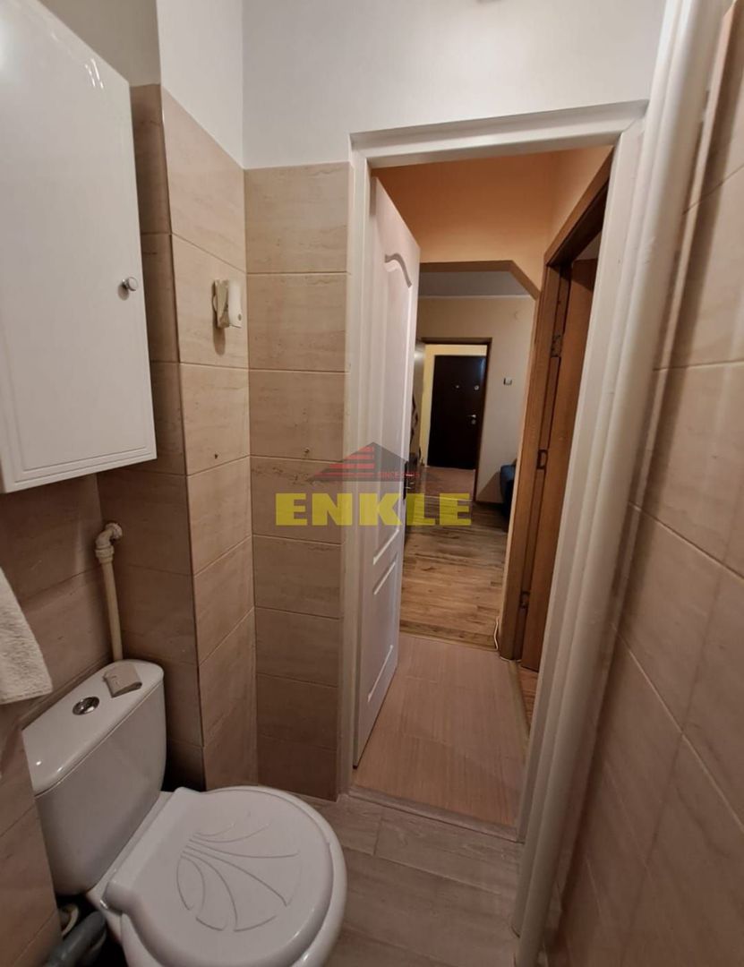 Vânzare apartament 2 camere  semidecomandat, Zona Școlii 7 - Poză 8