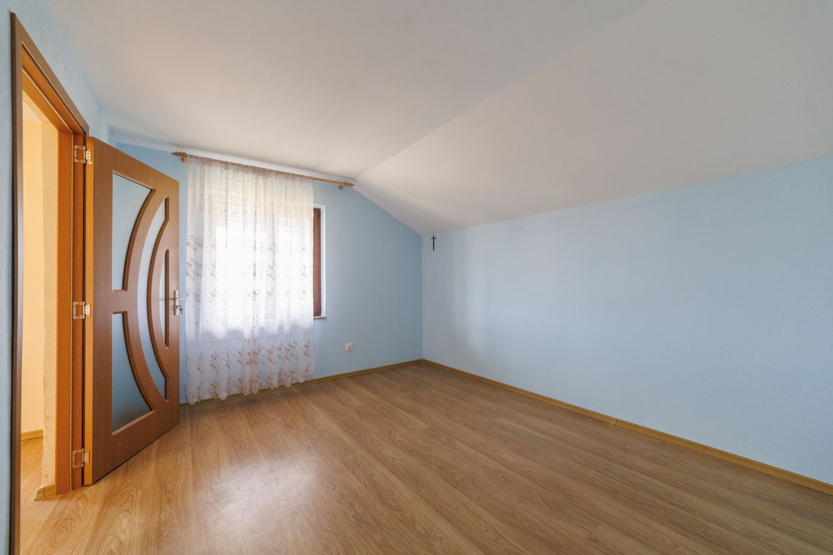 Casa P+M cu 4 camere si teren de 705 mp | Pitesti – Strada Zborului - Poză 10
