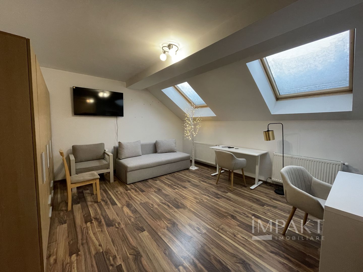 Apartament cu 3 camere de închiriat în Zorilor - Poză 1