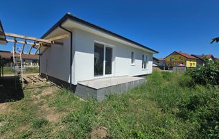 Casă Individuală de Închiriat, 4 Camere, Prima Închiriere, Ampoi 3