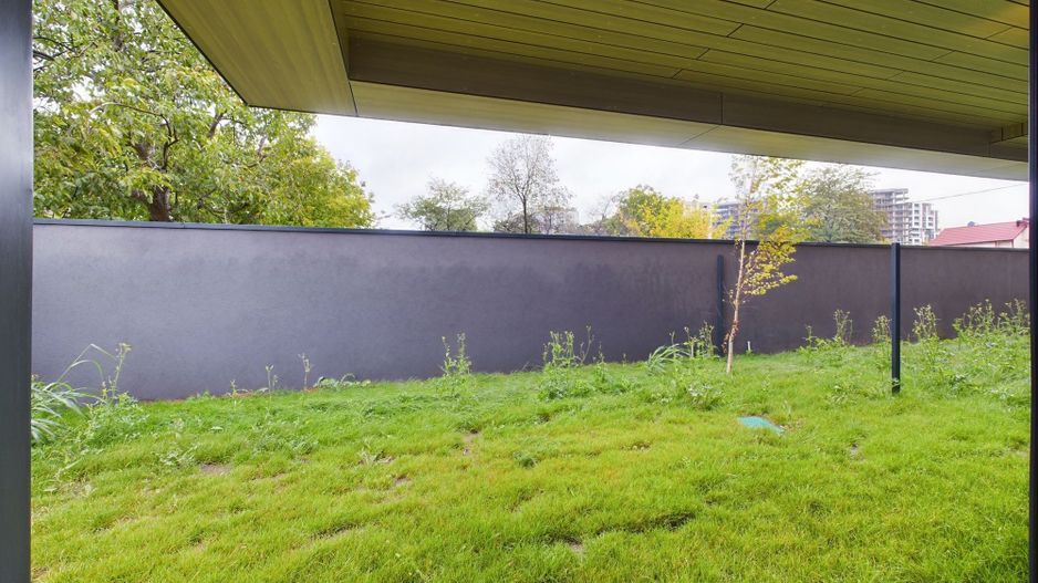 Apartament cu 3 camere si gradina proprie in Aviatiei - Poză 1