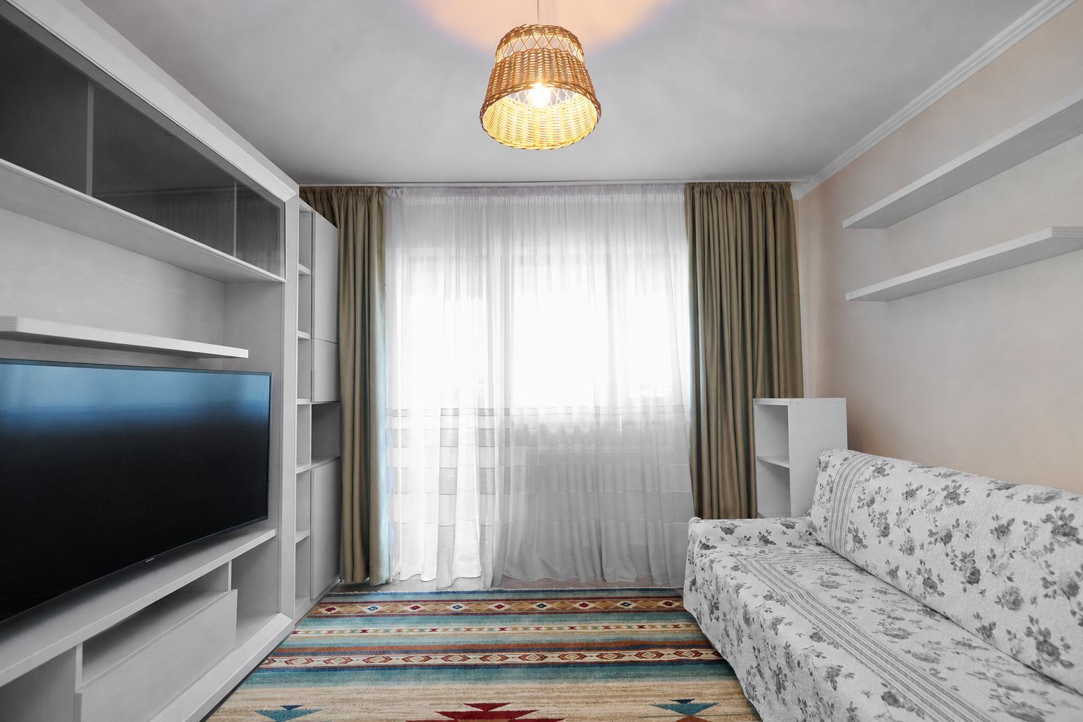 Apartament cu 3 camere, 2 băi și balcon închis | Exercițiu - Poză 5