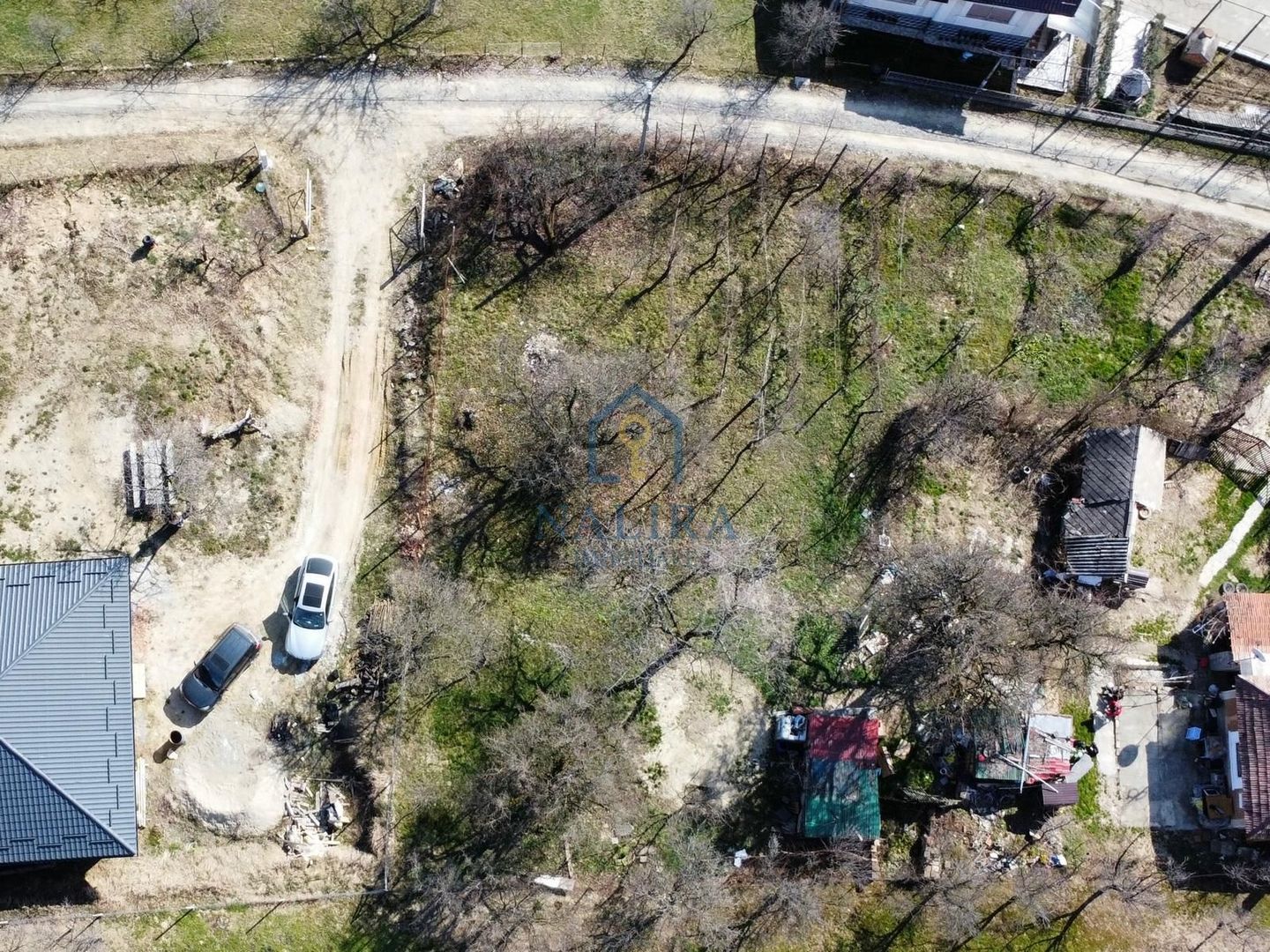 Teren de vânzare în Groși cu priveliște superbă - Poză 1