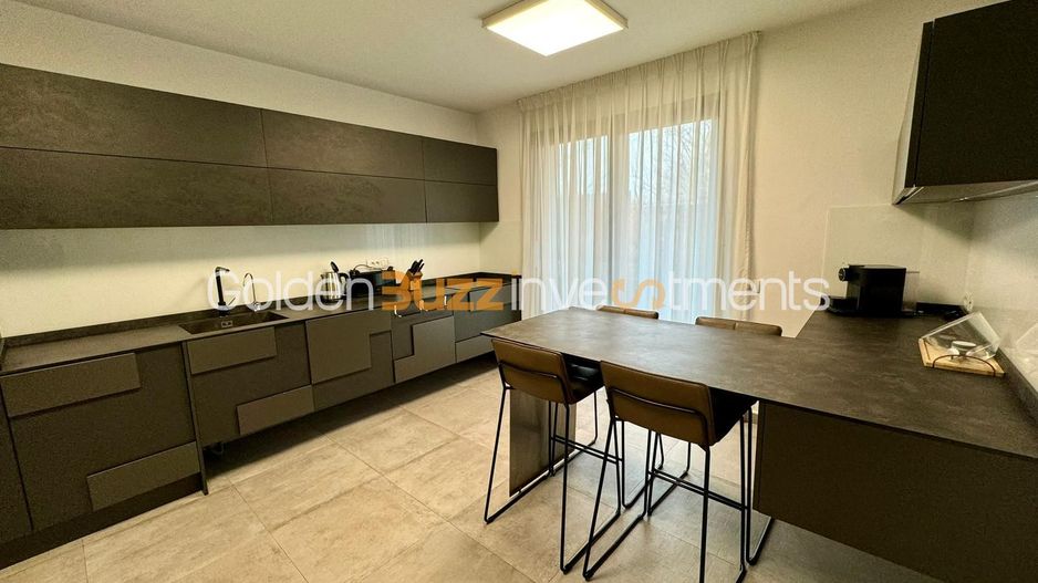 Vila complex privat Erou  Iancu Nicolae - Poză 6