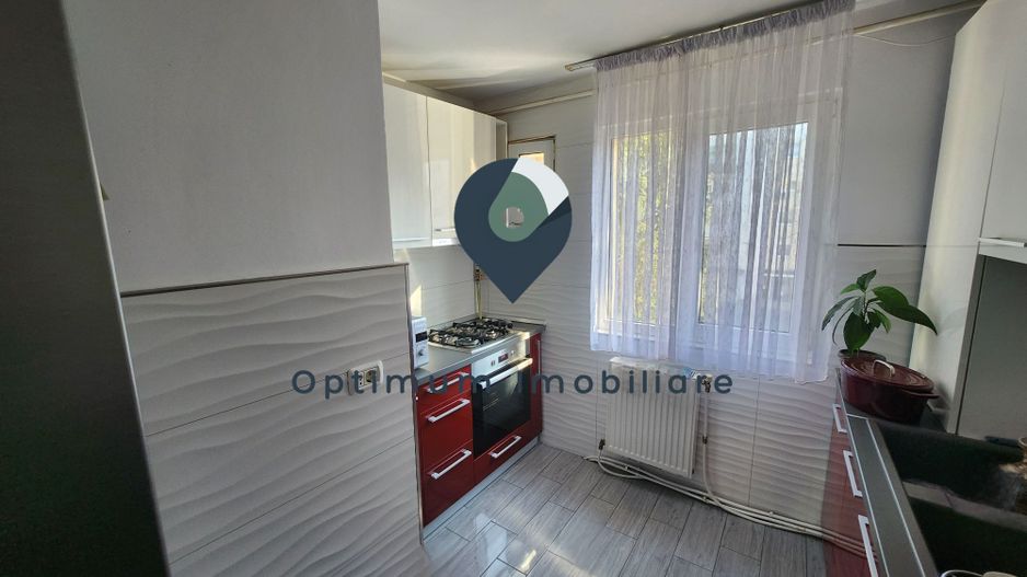 Apartament cu 4 camere in Manastur, etaj 2/4 zona Putna ! - Poză 2