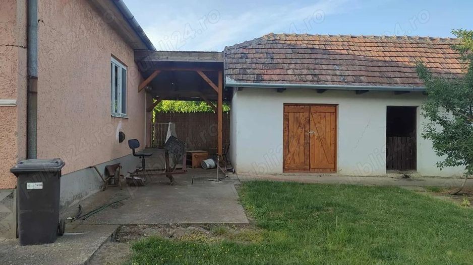 Casa de vanzare in Ungaria aproape de granita - Poză 3