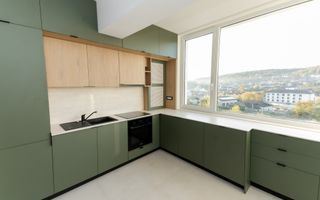 Apartament 3 camere de vânzare | Râmnicu Vâlcea, Central - Poză 1