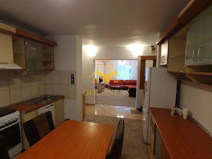 4 camere open space , 2 balcoane, 2 bai, Plopilor Zona Parcul Rozelor - Poză 6