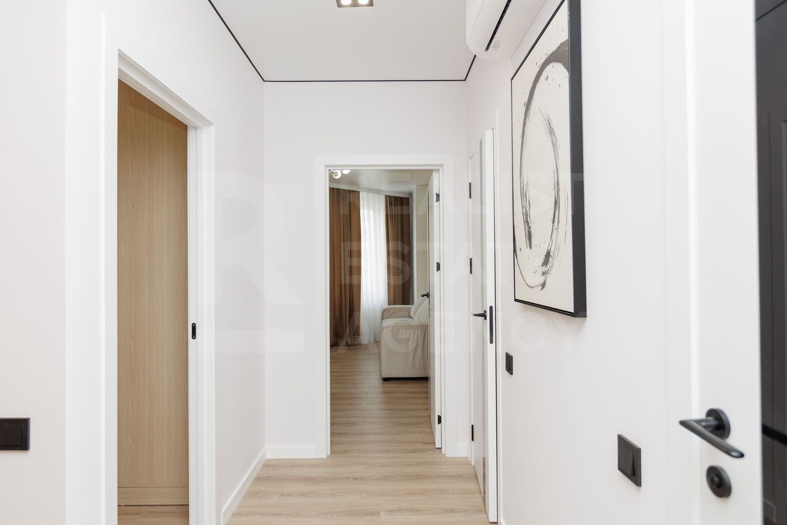 Vânzare, apartament, 2 dormitoare+living, str. Ioana Radu, Buiucani - Poză 7